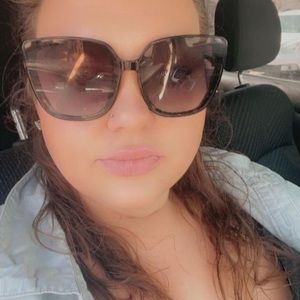 Meet your Posher, Bridget